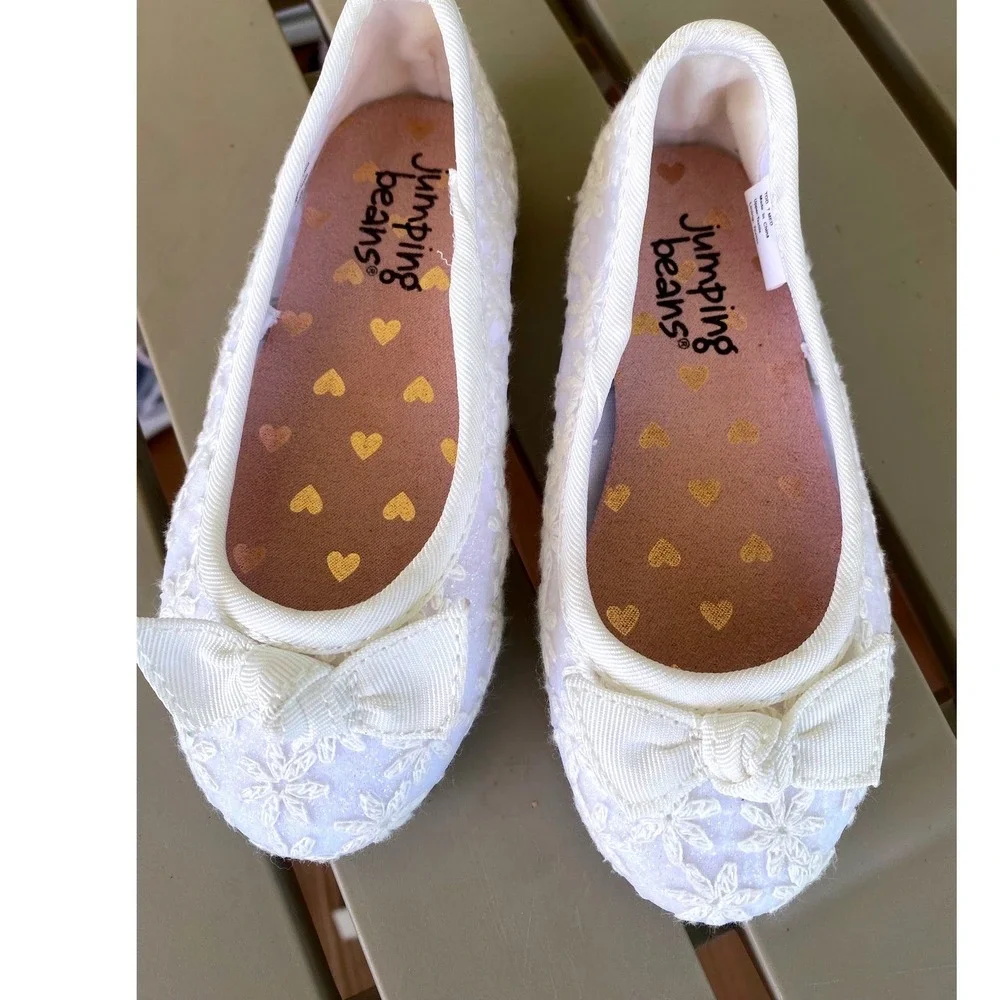 Jumping Beans White Floral Ballet Flats with Bow Accent - Size 7 Toddler‎